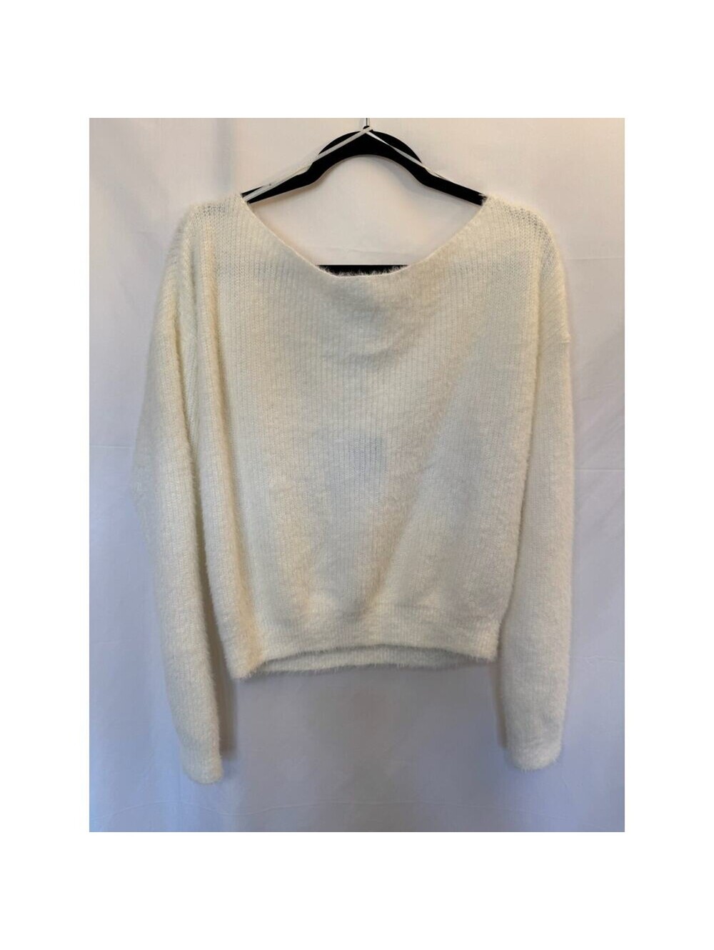 White Women's Pullover Sweater Size L NWOT